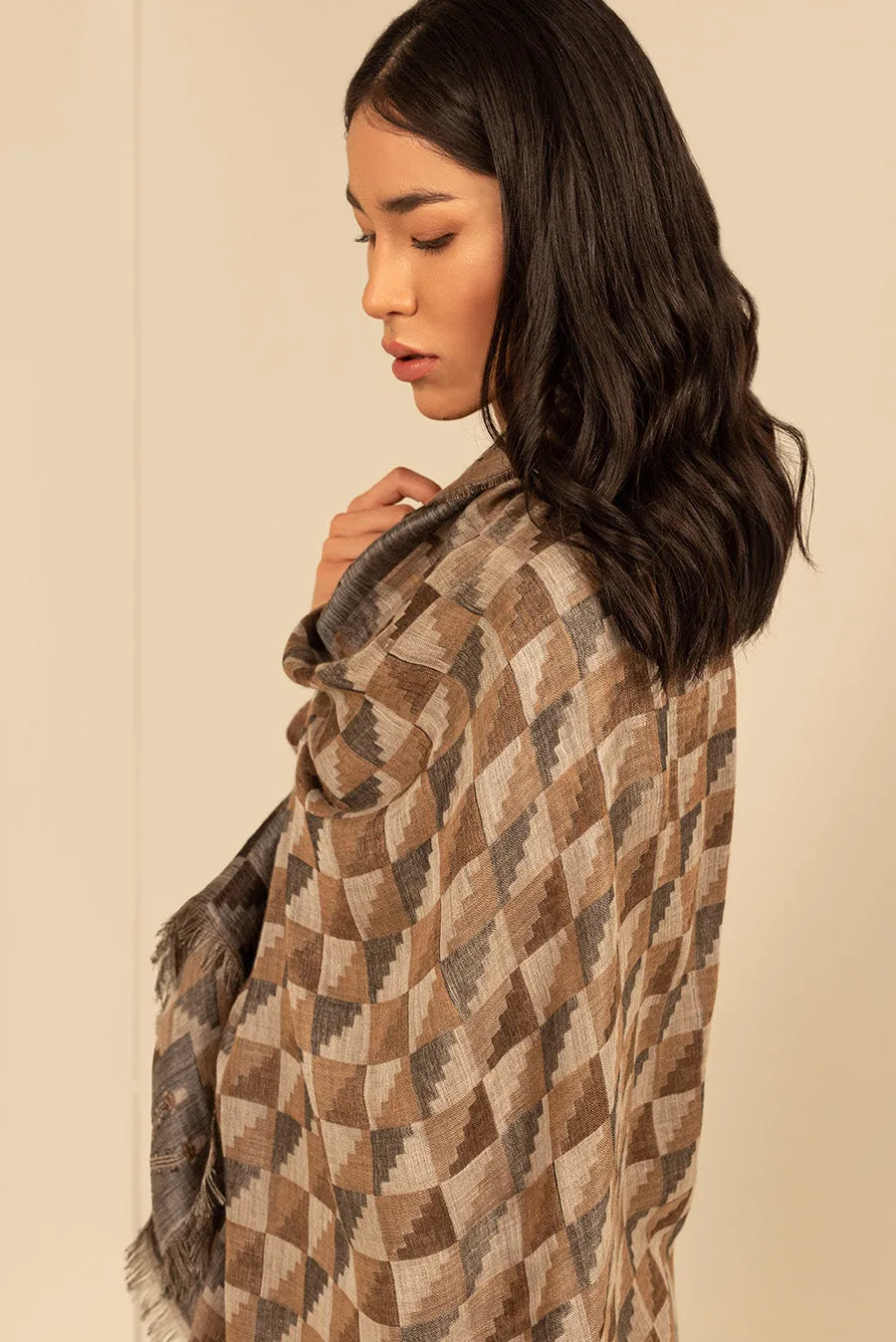 Nazca - 31 Shawl Royal Alpaca & Silk Color Black