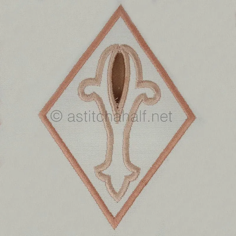 Richelieu Cutwork Monogram Y